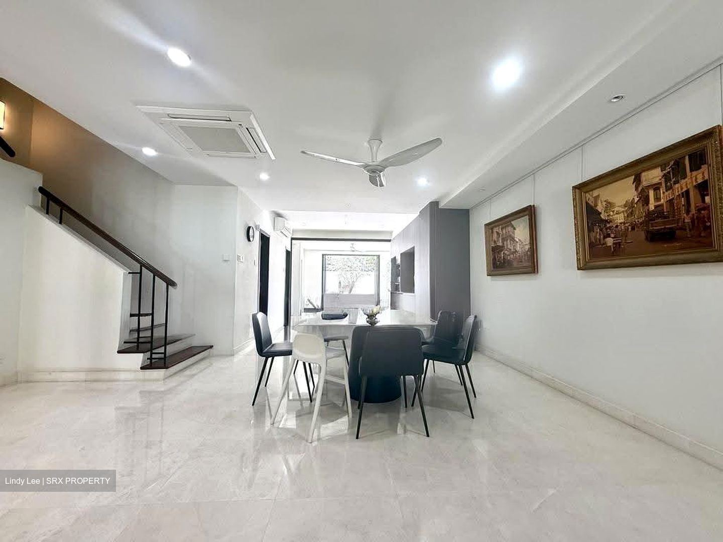 Hillcrest Park (D11), Terrace #610594551